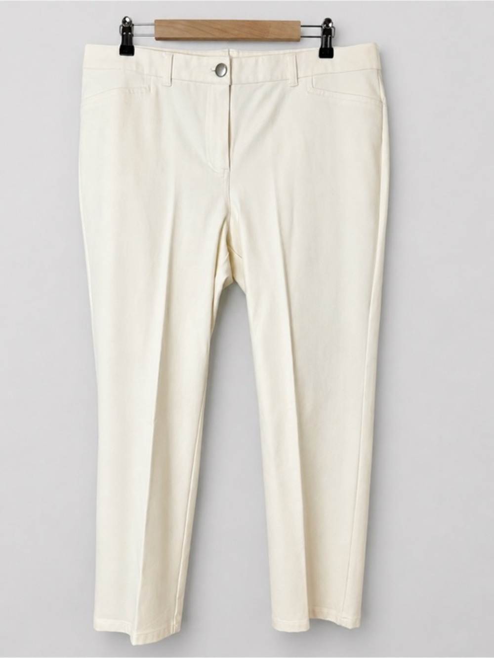 Chico’s Women’s Ivory Pull-On Slim Ankle Pants Stretch Casual Career pants